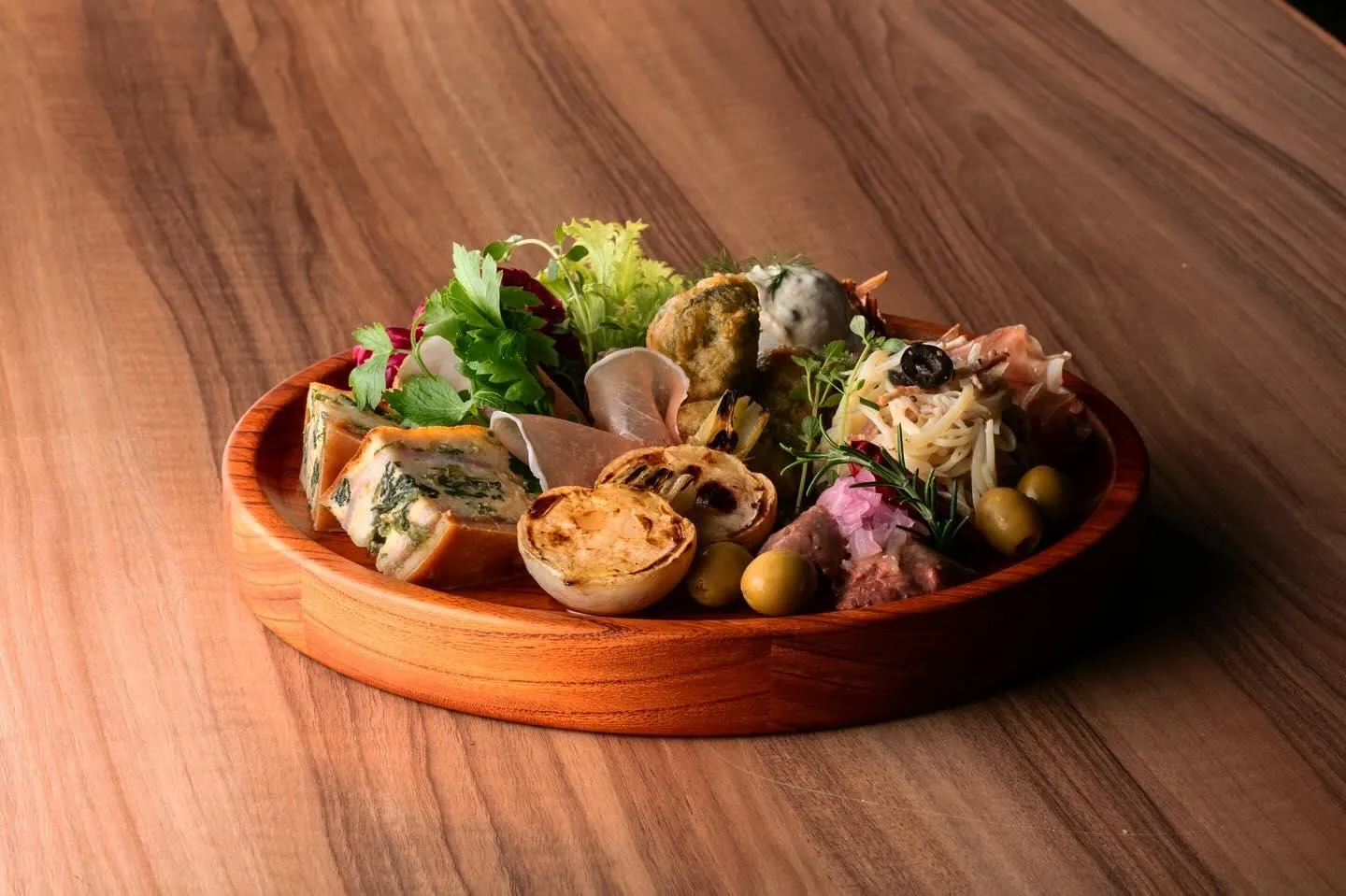 イチバのウラ前菜盛り合わせ ¥1,780 〈名古屋ワイン/名古屋ビストロ〉
